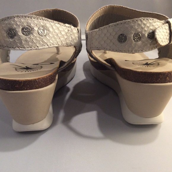 SOLD-OTBT Meditate Size 6.5M Beige Leather Thong Flip Flops Wedge Sandals -EUC - Picture 6 of 8